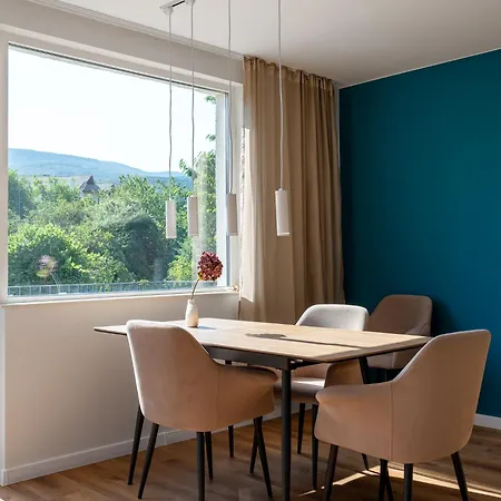 Muse Bistritsa - Mountain Views & Garden Апартаменты *