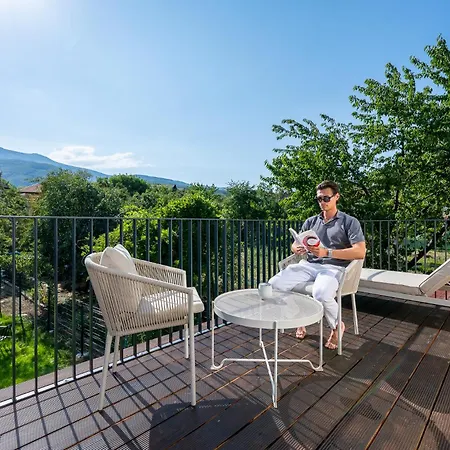 Апартаменты Muse Bistritsa - Mountain Views & Garden София