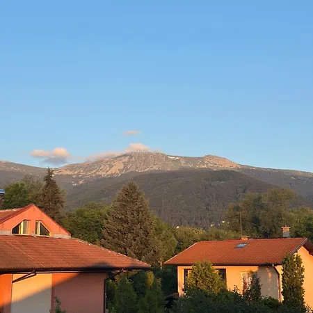 Muse Bistritsa - Mountain Views & Garden Апартаменты София