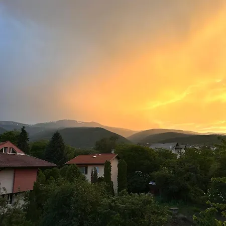 Muse Bistritsa - Mountain Views & Garden *